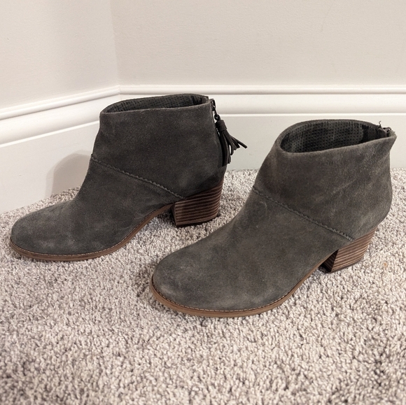 TOMS Leila Forrest Green Suede Booties sz 8.5 - Picture 3 of 6